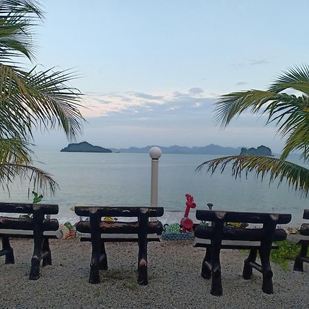 Вілла Langkawi Primrose Seaview Екстер'єр фото